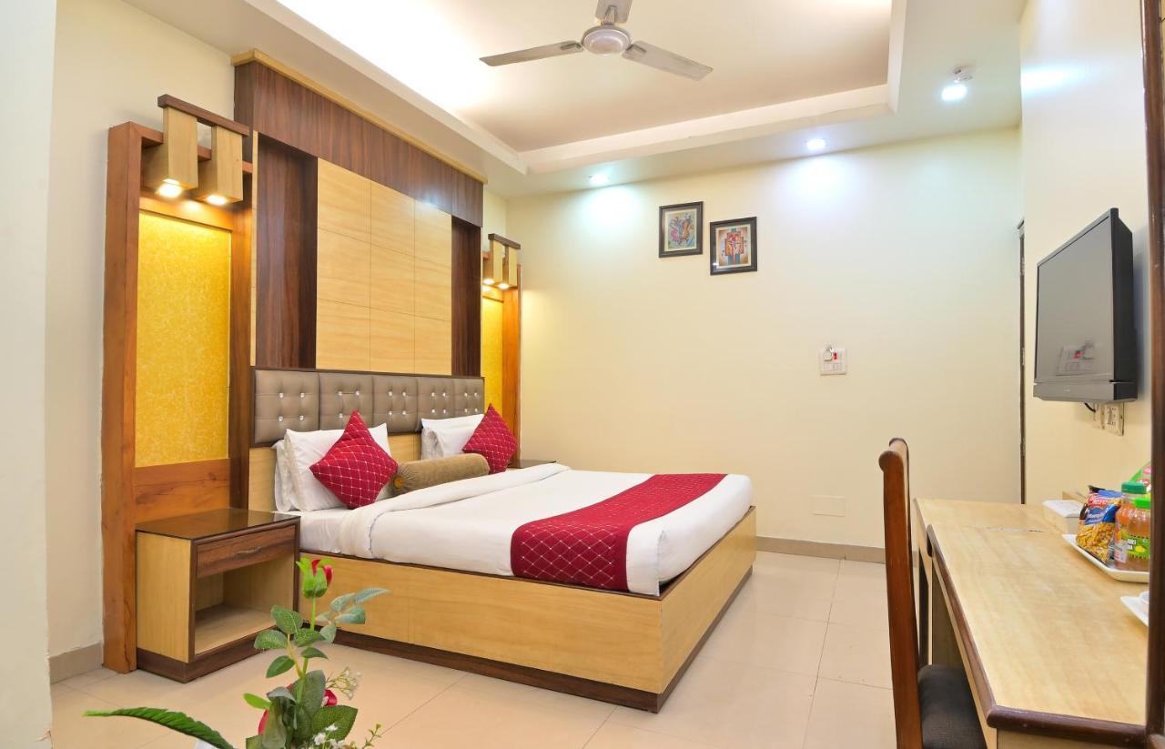 Hotel Aster Inn New Delhi מראה חיצוני תמונה