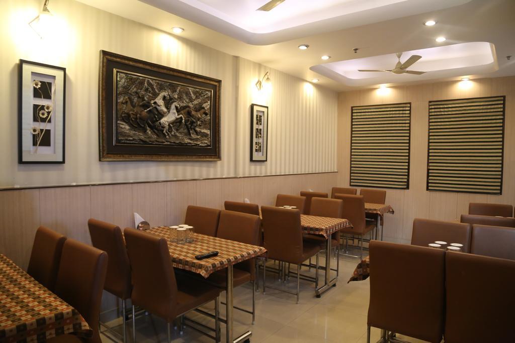 Hotel Aster Inn New Delhi מראה חיצוני תמונה