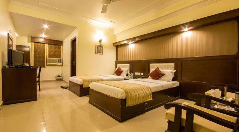 Hotel Aster Inn New Delhi מראה חיצוני תמונה